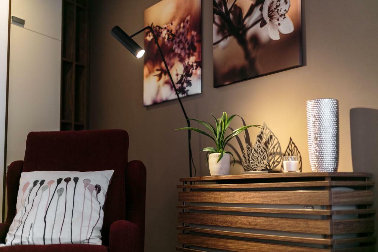 Doczy Private Apartment Debrecen Bagian luar foto