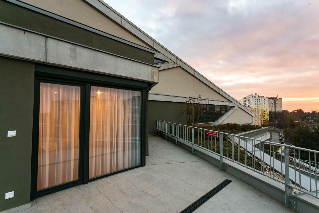 Doczy Private Apartment Debrecen Bagian luar foto